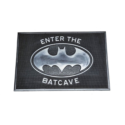 BATMAN WELCOME TO THE BATCAVE RUBBER DOORMAT