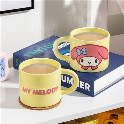MY MELODY EMBOSSED MUG